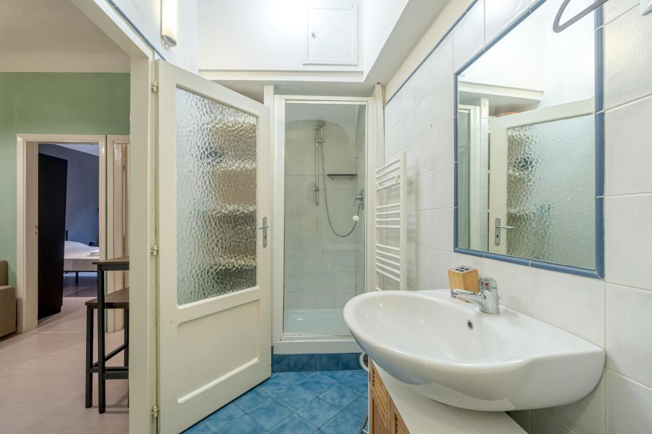 Апартаменты Casa Poirot Functional Flat Генуя Экстерьер фото